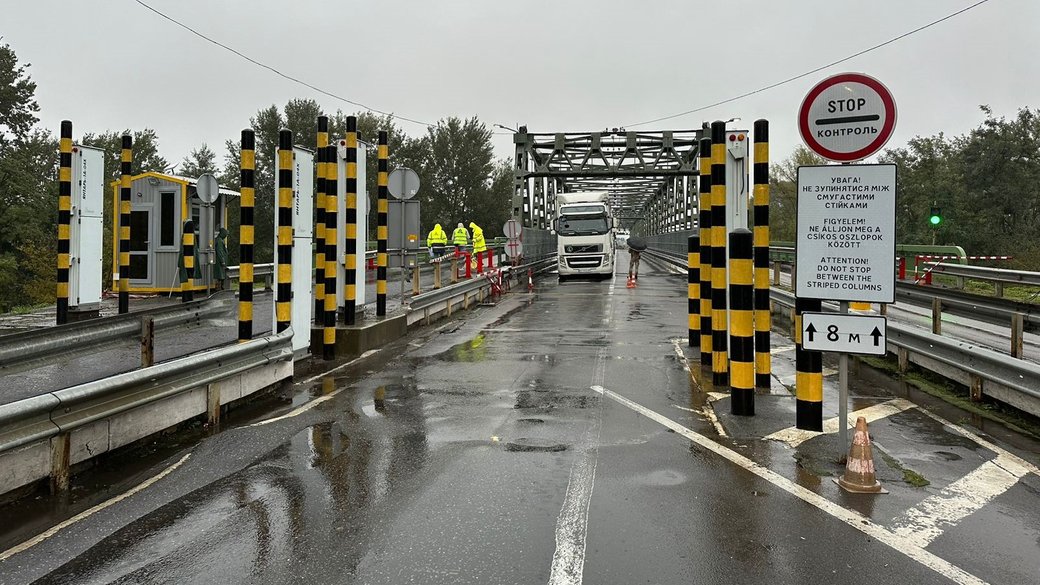 Electronic queue: downtime at the border eats up margin faster than any rate increase